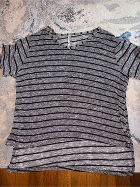Flash Relaxed Gray & Black Striped Short Sleeve Tee